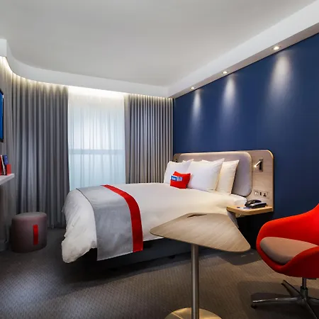 Holiday Inn Express - Birmingham - City Centre By Ihg Hotel 3*